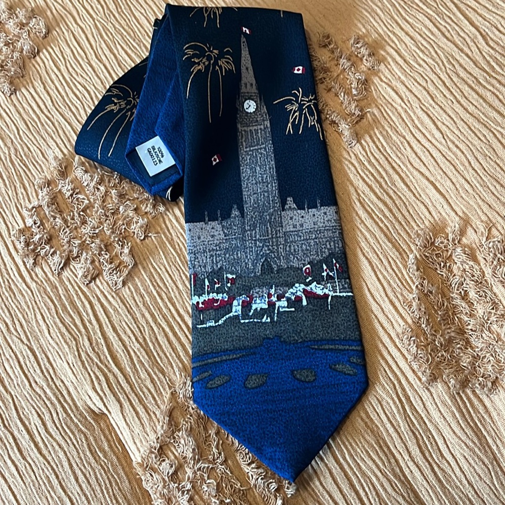 Vintage EATON Silk Men’s Neck Tie Canada Parliament Canadian Necktie​​​